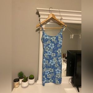Super cute Hawaiian dress!! Size M $10